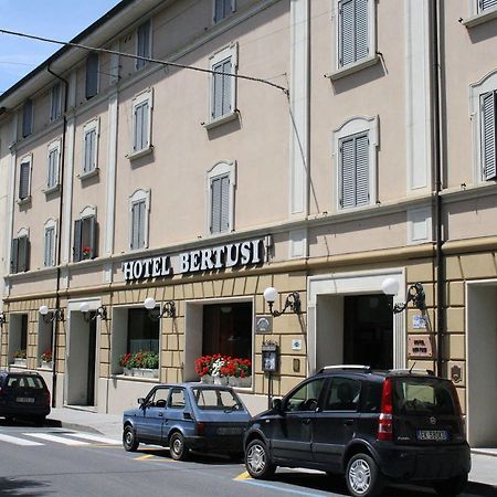 Hotel Bertusi 포레타테르메 외부 사진