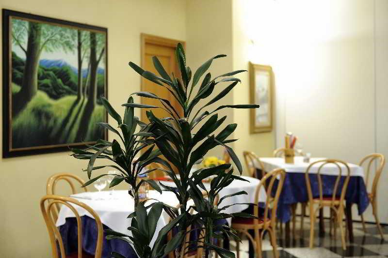 Hotel Bertusi 포레타테르메 외부 사진