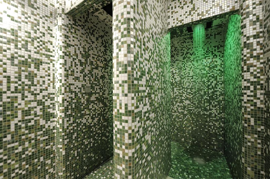 Hotel Bertusi 포레타테르메 외부 사진